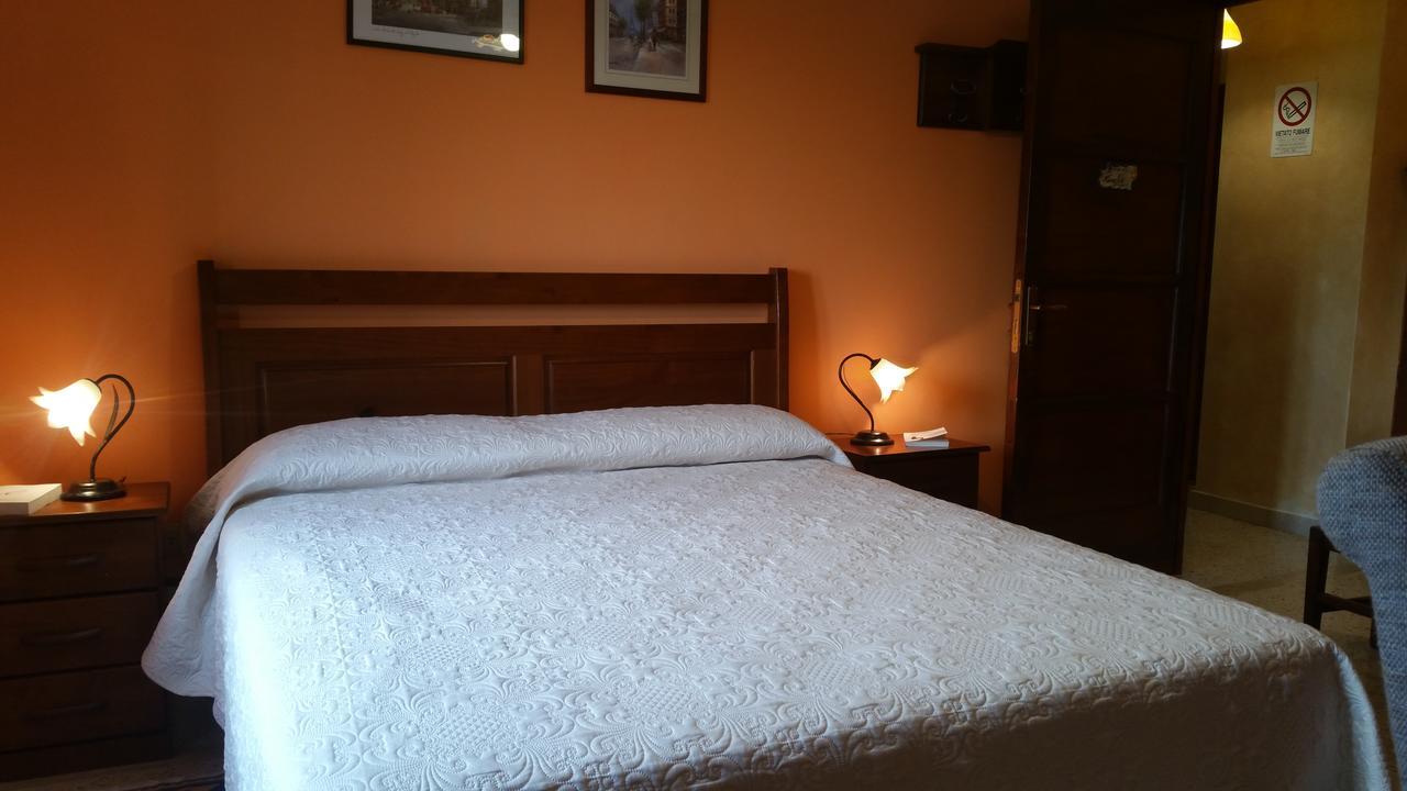B&B A Robba De Pupi อากริเจนโต ภายนอก รูปภาพ